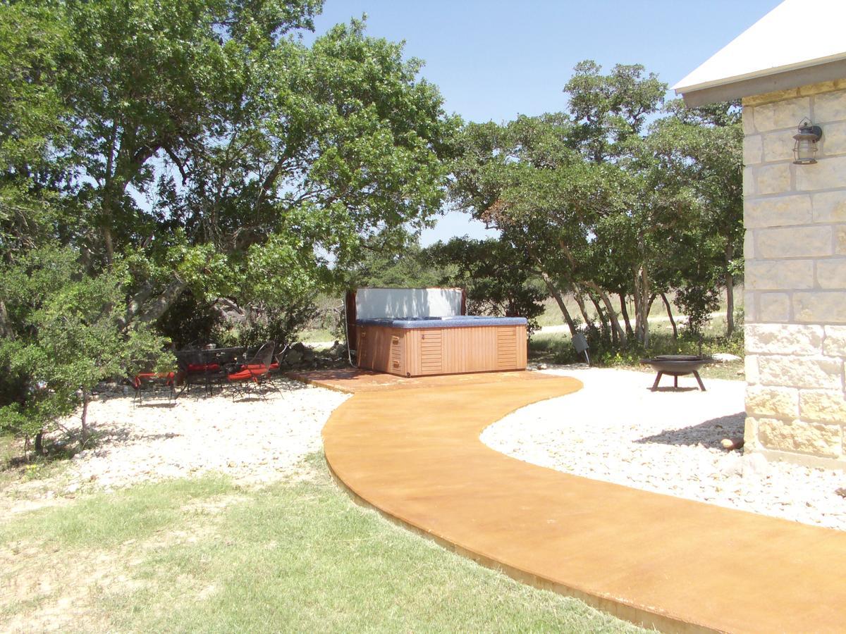 Breezy Hills Cottages - Moonlight Cottage Fredericksburg Kültér fotó